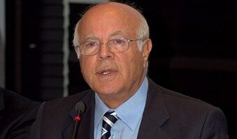 İZZETTIN DOĞAN: İÇ VE DIŞ POLITIKADAKI GELIŞMELER ANAYASA 